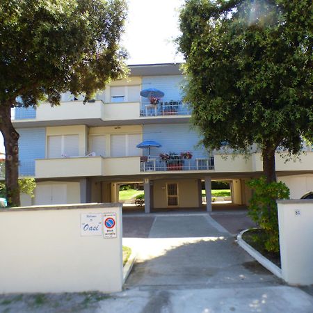Complesso Oasi Apartment Tirrenia Exterior foto