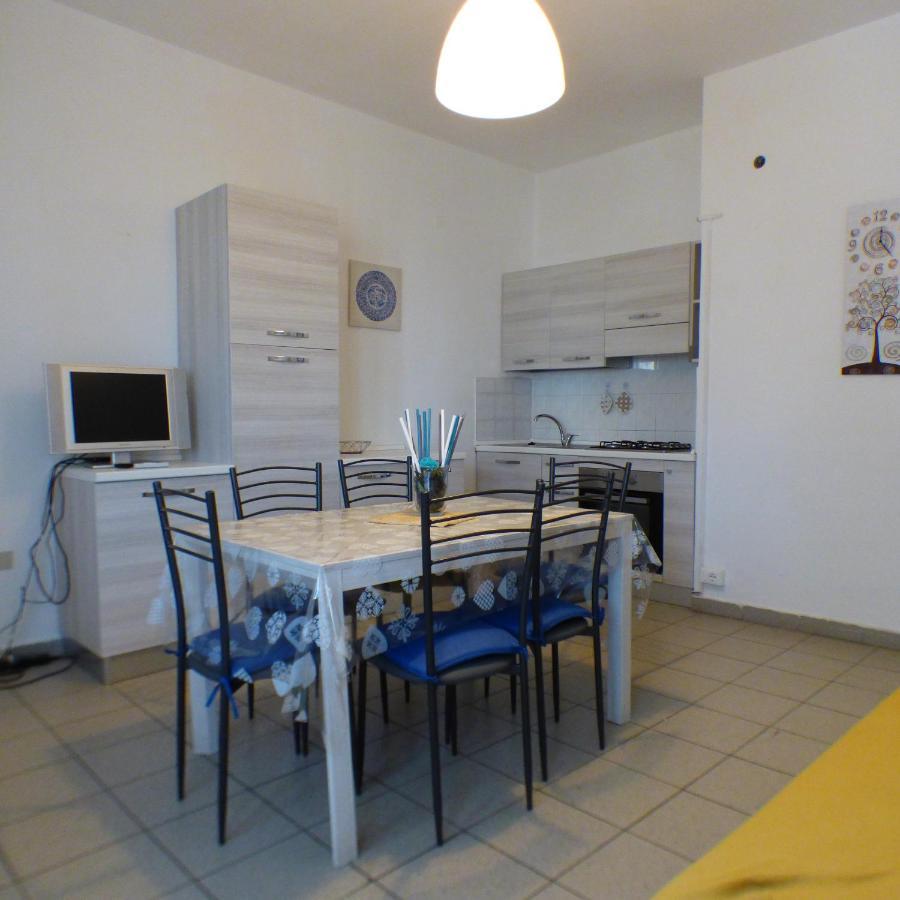 Complesso Oasi Apartment Tirrenia Exterior foto